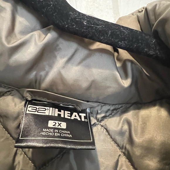 32 Degrees packable down vest - Picture 2 of 2